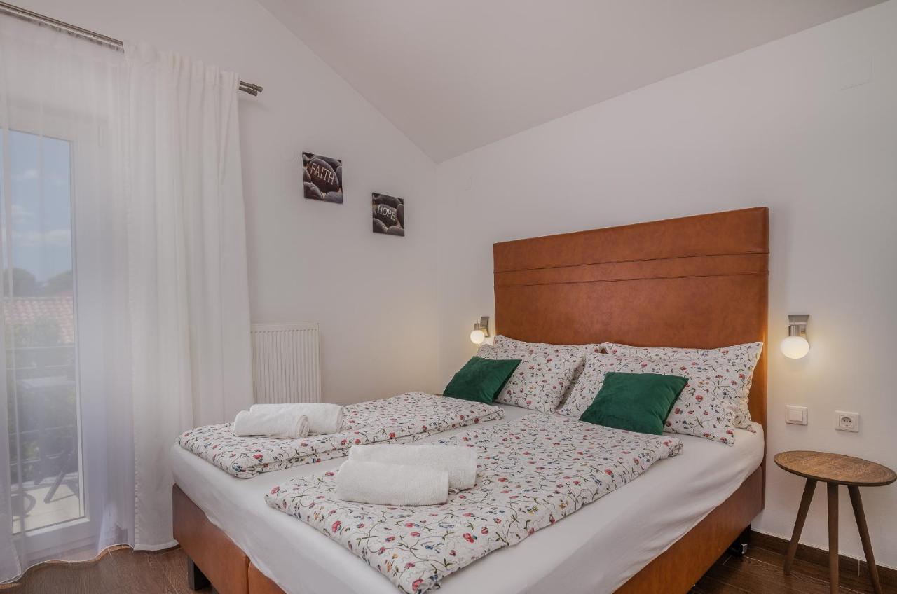 Apartment Marina Malinska Exterior foto